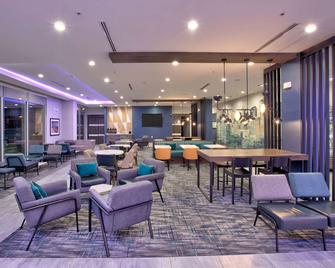 La Quinta Inn & Suites by Wyndham Dallas/Fairpark - Dallas - Lounge