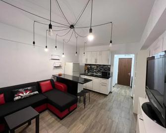 First Studio - Bucarest - Cuisine