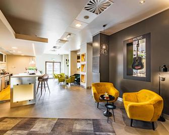 Ibis Plzen - Pilsen - Lobby