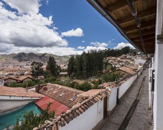 Pension Sanbleña B&B - Cusco - Balcony
