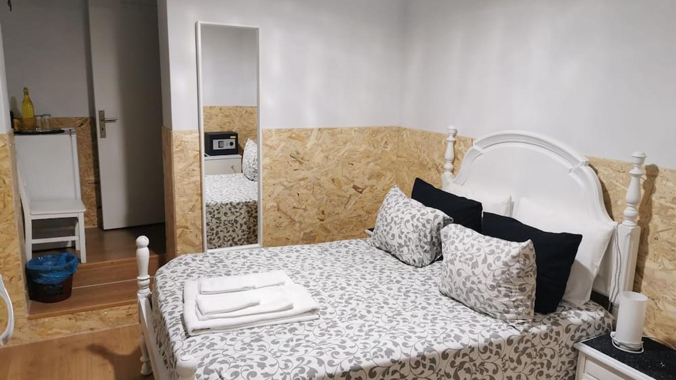 Jualis Guest House