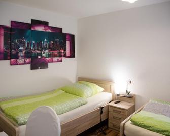 Hotel Bouzid - Laatzen - Hannover - Bedroom