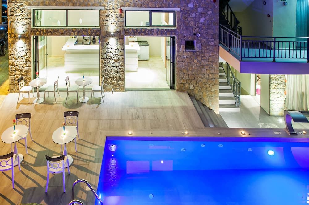 Core Hotel - Polychrono - Pool