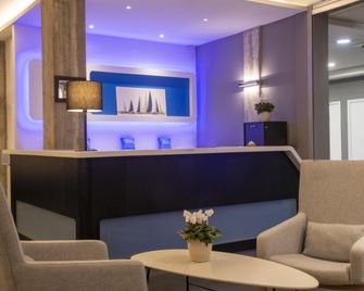 Ibis Budget Ajaccio - Ajaccio - Edificio