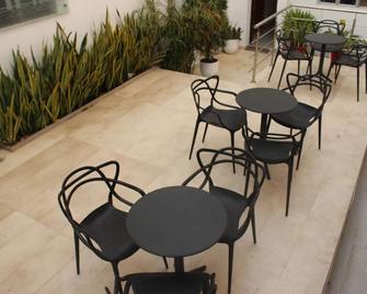 Hotel Monterrey - Barranquilla - Patio