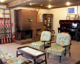 Hotel Weisser Hof Happei - Hakuba - Sala de estar