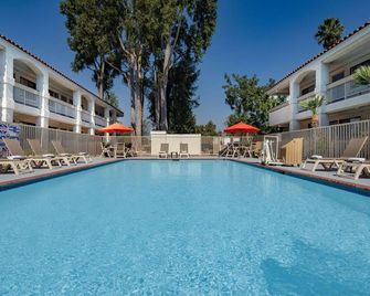 Motel 6 Thousand Oaks. Ca - Newbury Park - Bazén