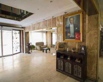 Kocaman Hotel - Esmirna - Lobby