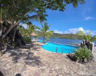 Marina del Sol Resort & Yacht Club - Busuanga - Pool