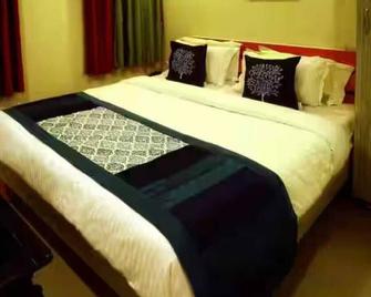 Hotel Royal Apple - Ahmedabad - Habitación