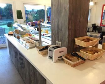 Brit Hotel Rouen Sud Val De Reuil - Val-de-Reuil - Buffet