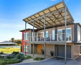 Riversea Goolwa Beach House - Goolwa - Building