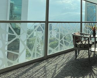 Hotel bh El Poblado - Medellín - Balcon