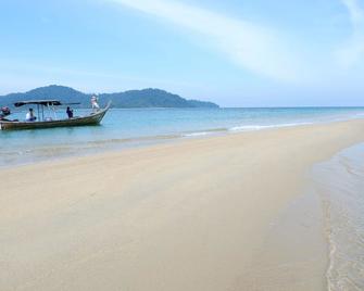 The Camp Resort - Khura Buri - Playa