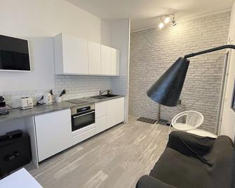 L IDEAL 56 (RDC sur rue) dans Triangle d Or (plage et casino à 300m) - Trouville-sur-Mer - Cuisine