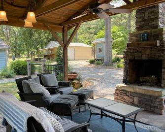 Morninglow Cottage Lake Front - Winnsboro - Patio