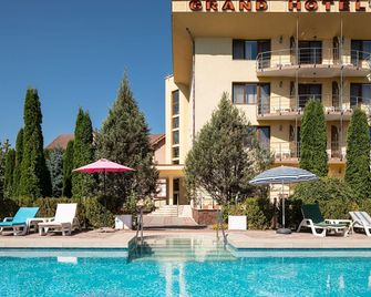 Grand Hotel - Braşov - Pool