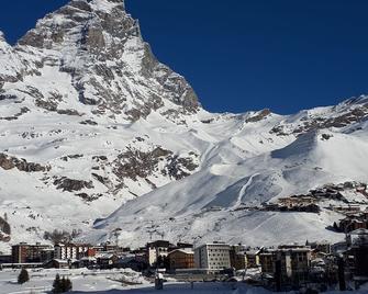 Studio Apartment With Direct Access To The Slopes, Fabulous Views, 4 Beds - Breuil-Cervinia - Property amenity