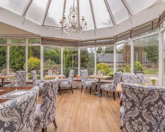 Historic Stay w/ Breathtaking Garden Views | Steps Away from Nairn Beach - Нерн - Ресторан