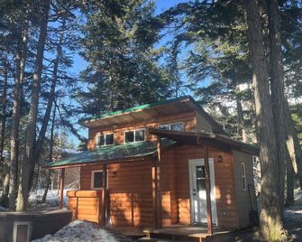 Alyeska Spruce Cabin - Girdwood - Edificio