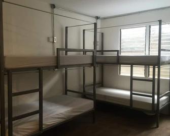 The Hub District Hostel and Dorm - Manila - Habitación