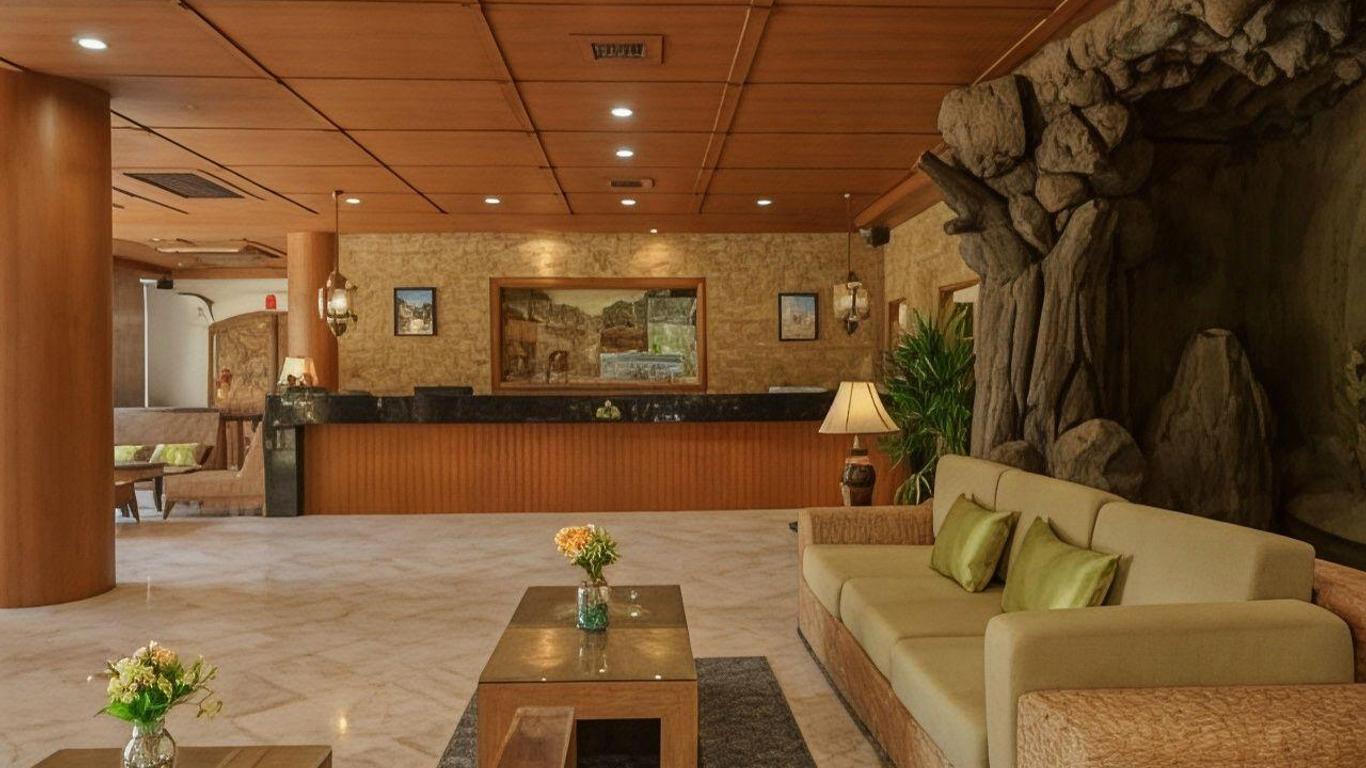 جولي سويتس آند سبا تافرا