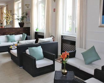 Hotel Riviera Varazze - ואראצה - סלון