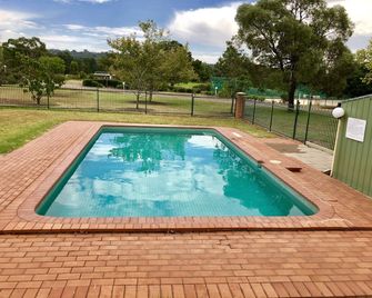 جولف فيو موتور إن - واغا واغا - حوض السباحة