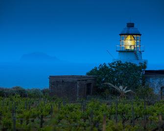 Capofaro Locanda & Malvasia - Malfa - Building