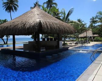 Hijo Resorts Davao - Tagum - Piscina