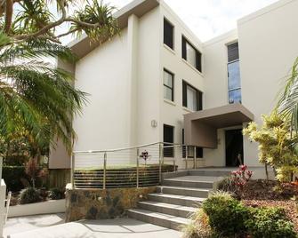 Windmill 3 - Mooloolaba - Building