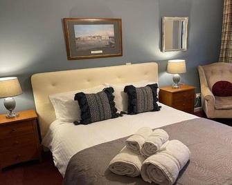 Broadlands Guest House - Bourton-on-the-Water - Bedroom
