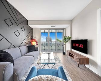 Grand Royal Condos - Cn Tower - Toronto - Living room