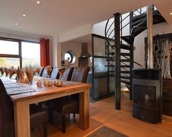 Holiday Home in Stoumont with Private Pool - Stoumont - Comedor