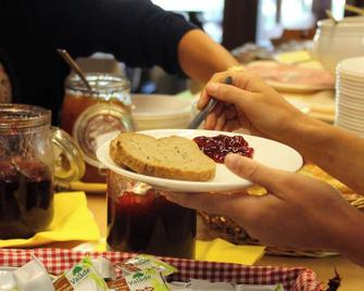 VVF Le Lac de Serre Ponçon à Chorges - Chorges - Food