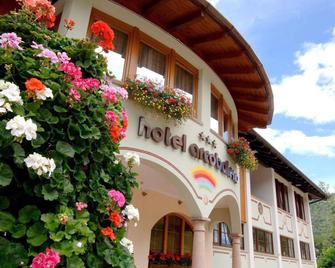 Hotel Arcobaleno - Fai della paganella - Building