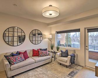 Chic Bozeman Apartment - 1 Block Off West Main St! - Bozeman - Living room