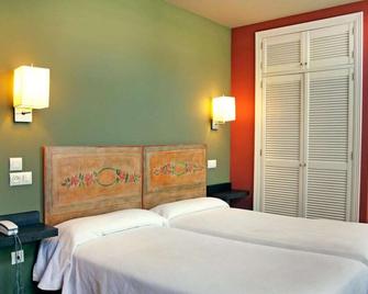 Hotel La Colmena - Luarca - Schlafzimmer