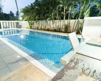 Nh Gardens Villa Mahabalipuram By Lexstays - Mahabalipuram - Pool