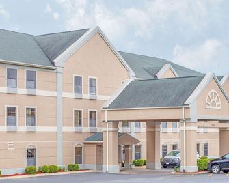 Super 8 by Wyndham Freeport - Freeport - Gebäude