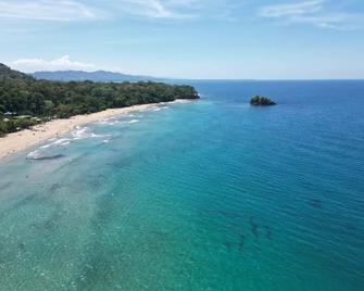 105 - Beachfront Cozy Room Down Town Puerto Viejo - Puerto Viejo de Talamanca - Plage
