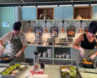 Samsen Street Hotel - Bangkok - Buffet