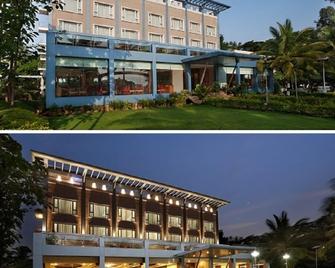 Mayur Aaditya Resort - Dharwad - Building
