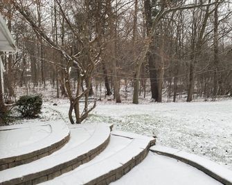 Charming 3-Bedroom Home in Quaint Countryside Retreat with Modern Comforts - Halton Hills - Buiten zicht