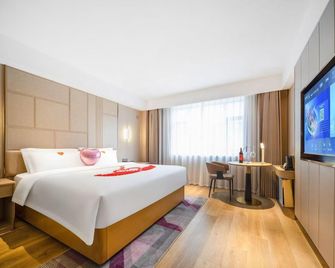 Lavande Hotel Guangzhou Yongqingfang Zhongshan 8th Road Metro Station - Guangzhou - Bedroom