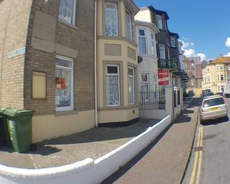 6 berth first floor flat Glen Villa 5 - Great Yarmouth - Outdoor view
