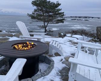 Ocean Front at Fortunes Rocks - Biddeford - Patio