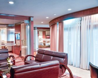 Hotel Savoy Homann - Bandung - Sala de estar