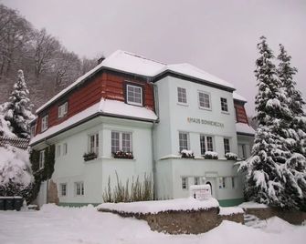 Hotel Garni Haus Sonneneck - Thale - Gebäude