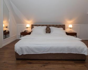 Hotel Vila Zeus - Tirana - Slaapkamer